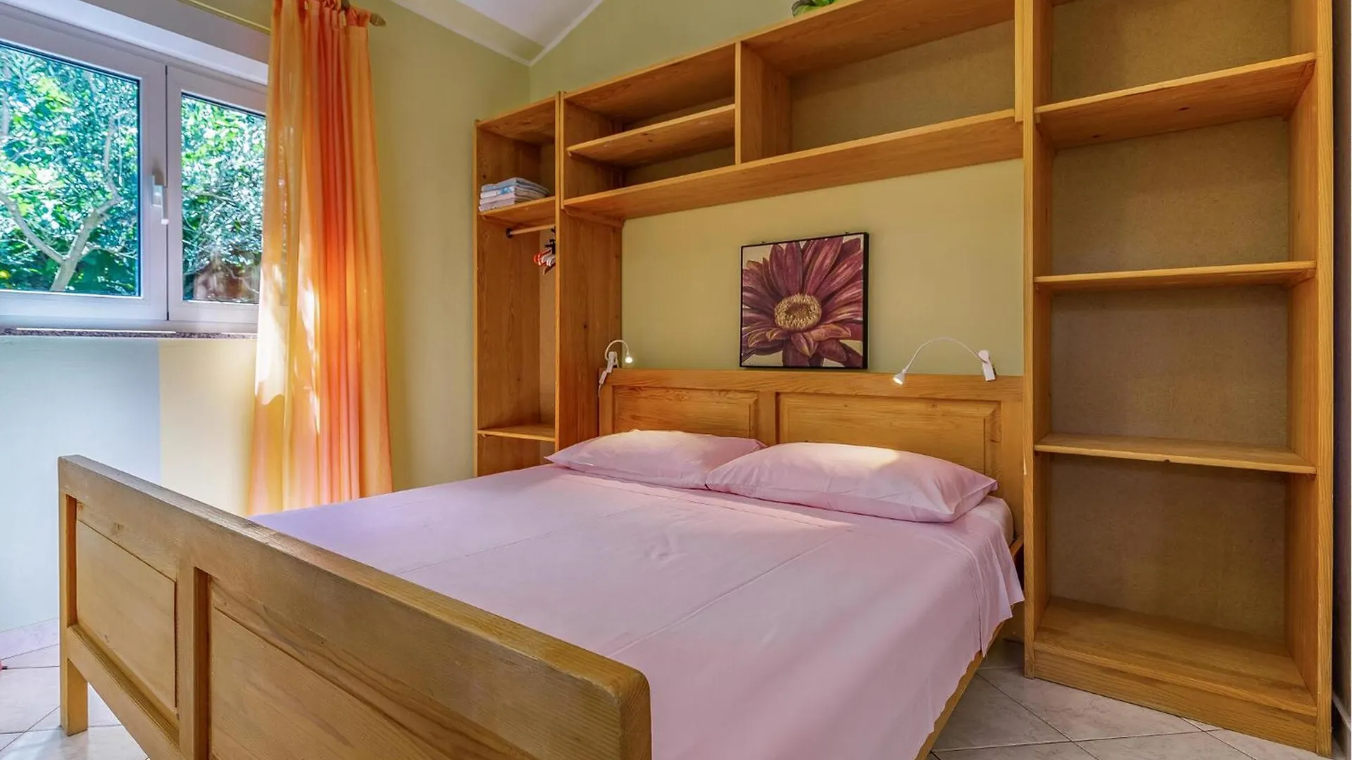 4 Bedroom Stunning Apartment In Liznjan 0*,  Croatia